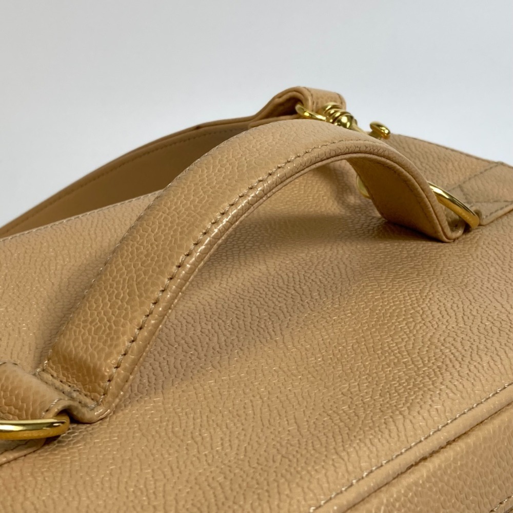 CHANEL Cream Caviar Leather Logo Shoulder Bag - Picture 4 of 16